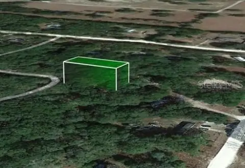 Land in Trenton, Florida