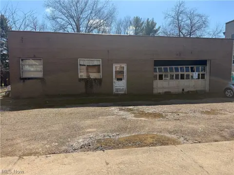 Commercial Auto Shop with Garage