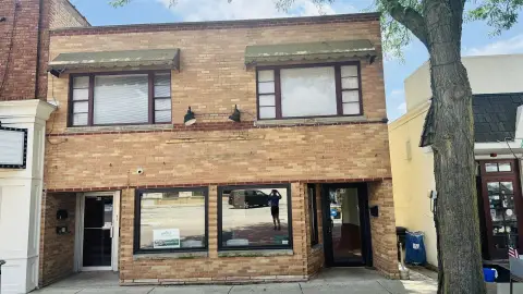 Downtown Office Suite with Offices