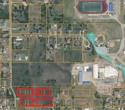 Residential Land in Piedmont, OK