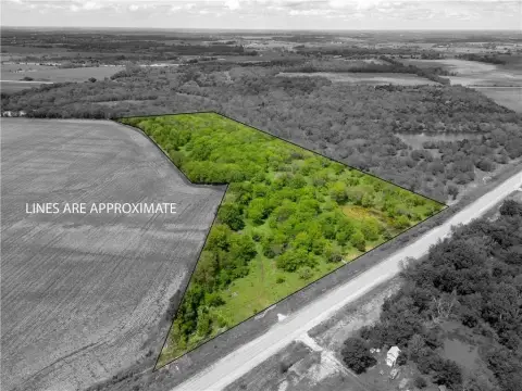 Beautiful Williamsburg Land Tract