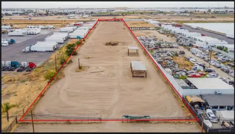 Versatile Truck Yard in Fresno
