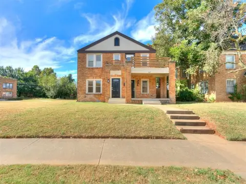 Renovated Quadplex with Four Units