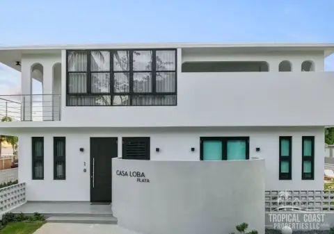 Four-Unit Beachside Quadplex