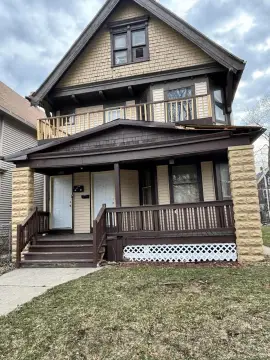Income-Producing Duplex in Milwaukee