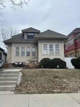 Milwaukee Duplex Bungalow For Sale