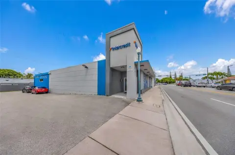 Renovated Retail/Office Building on Calle Ocho