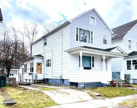 Up-and-Down Duplex with Separate Utilities