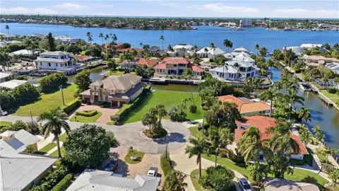 Waterfront Homesite in Royal Harbor