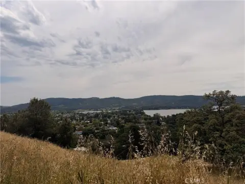 Clearlake Oaks Land with Views