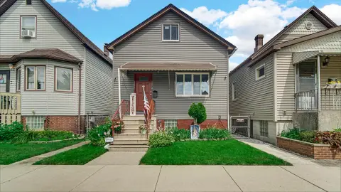 Cape Cod Duplex with Separate Meters