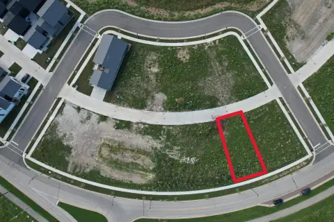 Vacant Lot in Lakeshore Commons