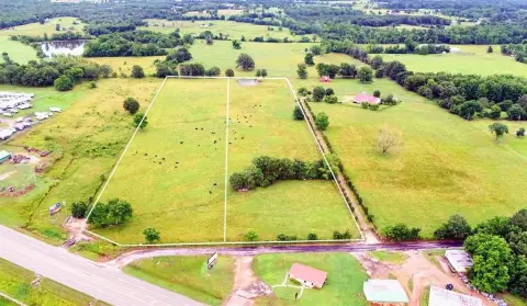 Unrestricted Acreage Homesite in Idabel