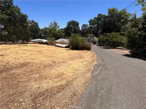 Lakeport R2-Zoned Development Opportunity