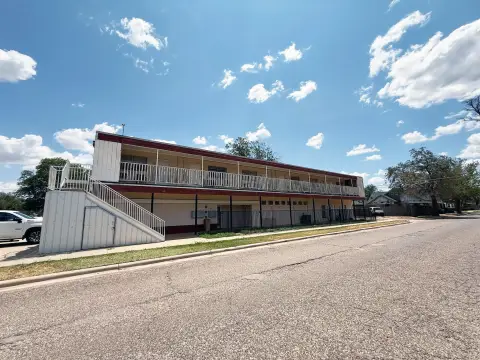 Eight-Unit Apartment Building