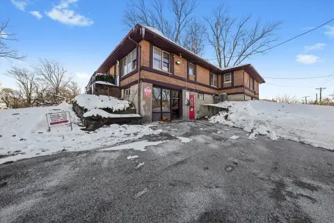 Hickory Hills Commercial Opportunity