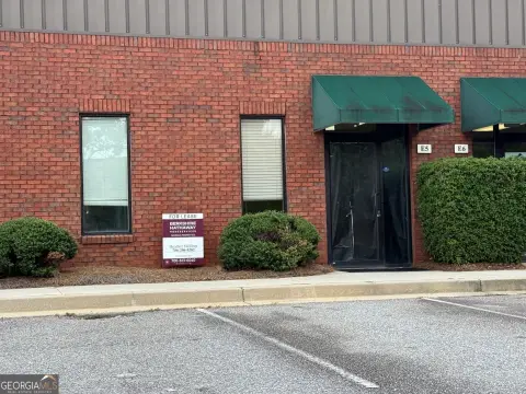 Flex Office/Warehouse Space