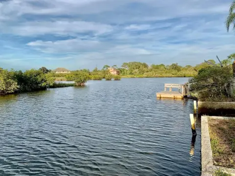 Waterfront Lot in Driftwood Isles