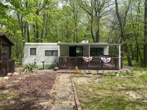 Turn-Key Retreat in Gated Community