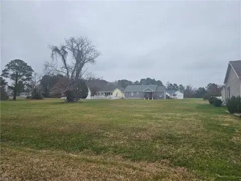 Residential Land in Amenity-Rich Community