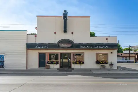 Restaurant with Upper-Level Space