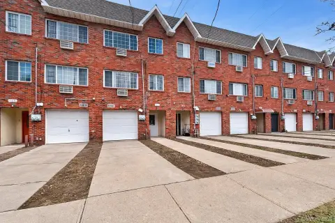 Brooklyn Legal Duplex with Flexibility