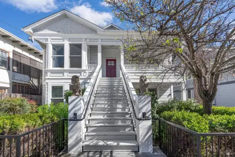 Victorian Tri-Plex with Laundry