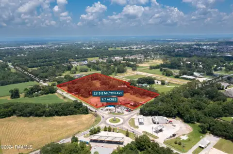 Commercial Land at Road Intersection