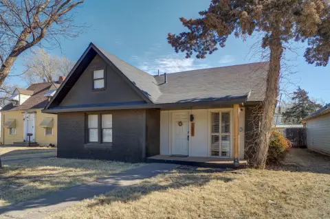 Triplex With Separate Dwellings