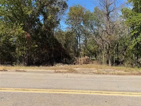Vacant Commercial Land Parcel