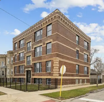 West Garfield Park Multifamily Investment