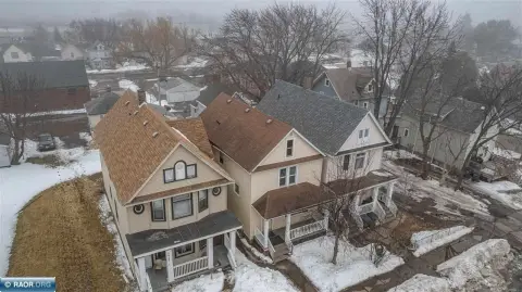 Spacious Home in Lincoln Park
