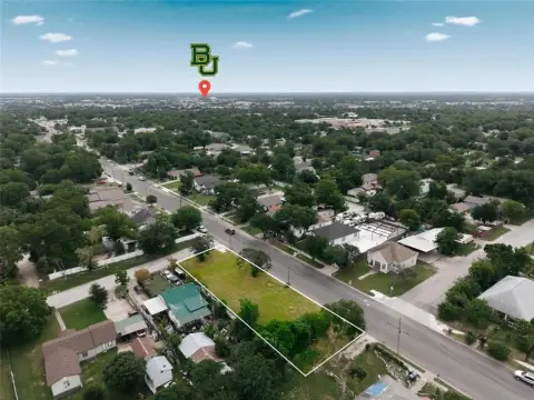 Corner Lot Near Magnolia Silos