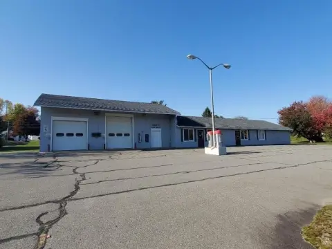 Two-Bay Car Wash Property