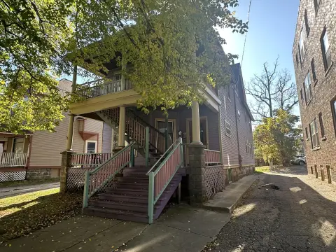 Kalamazoo Duplex in Vine Neighborhood