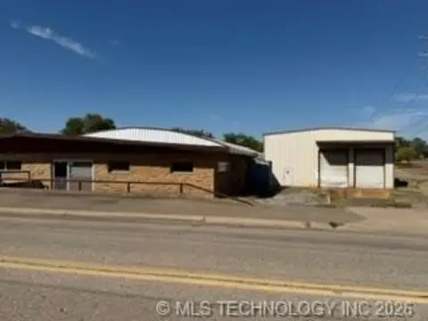 Mixed-Use Office and Warehouse