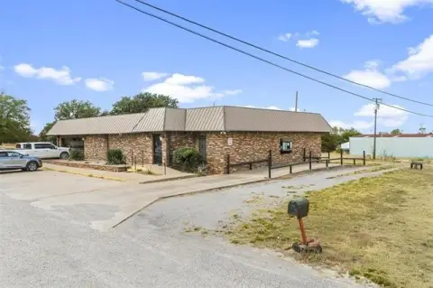 Drive-Through Restaurant with Acreage