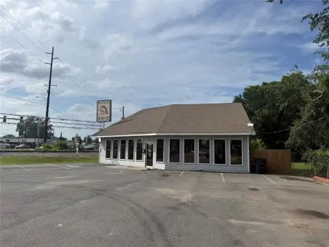 Remodeled Corner Lot on Benton