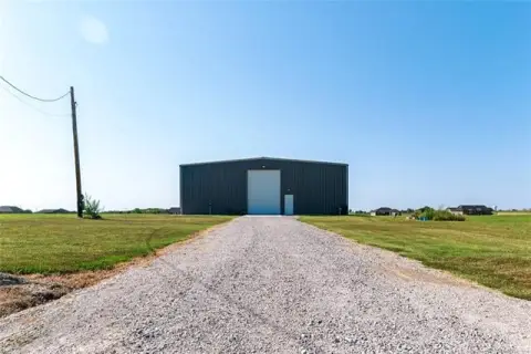 Insulated Flex Building