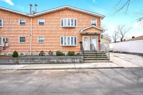 Two-Family Home in Springfield Gardens