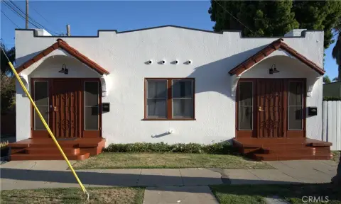 Renovated Duplex with Private Lawns