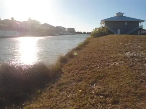 Waterfront Lot in Hernando Beach