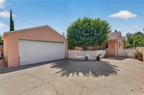 Duplex With Separate Garages