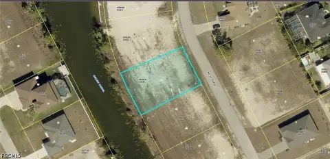 Waterfront Homesite with Navigable Canal