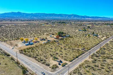 Residential Lot in Phelan, CA