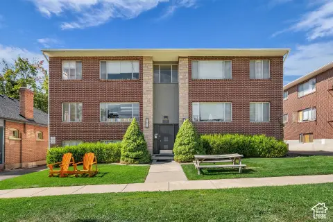 17-Unit Two-Building Apartment Property