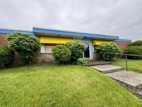 Well-Maintained Office Suite For Rent