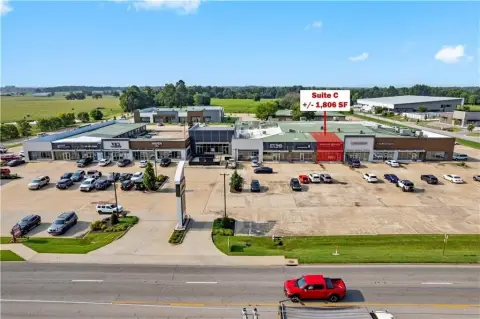Prime Retail Space in Springdale