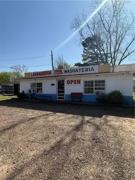 Income-Producing Laundromat in Dardanelle, AR