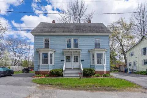 Renovated Duplex in Walkable Westbrook